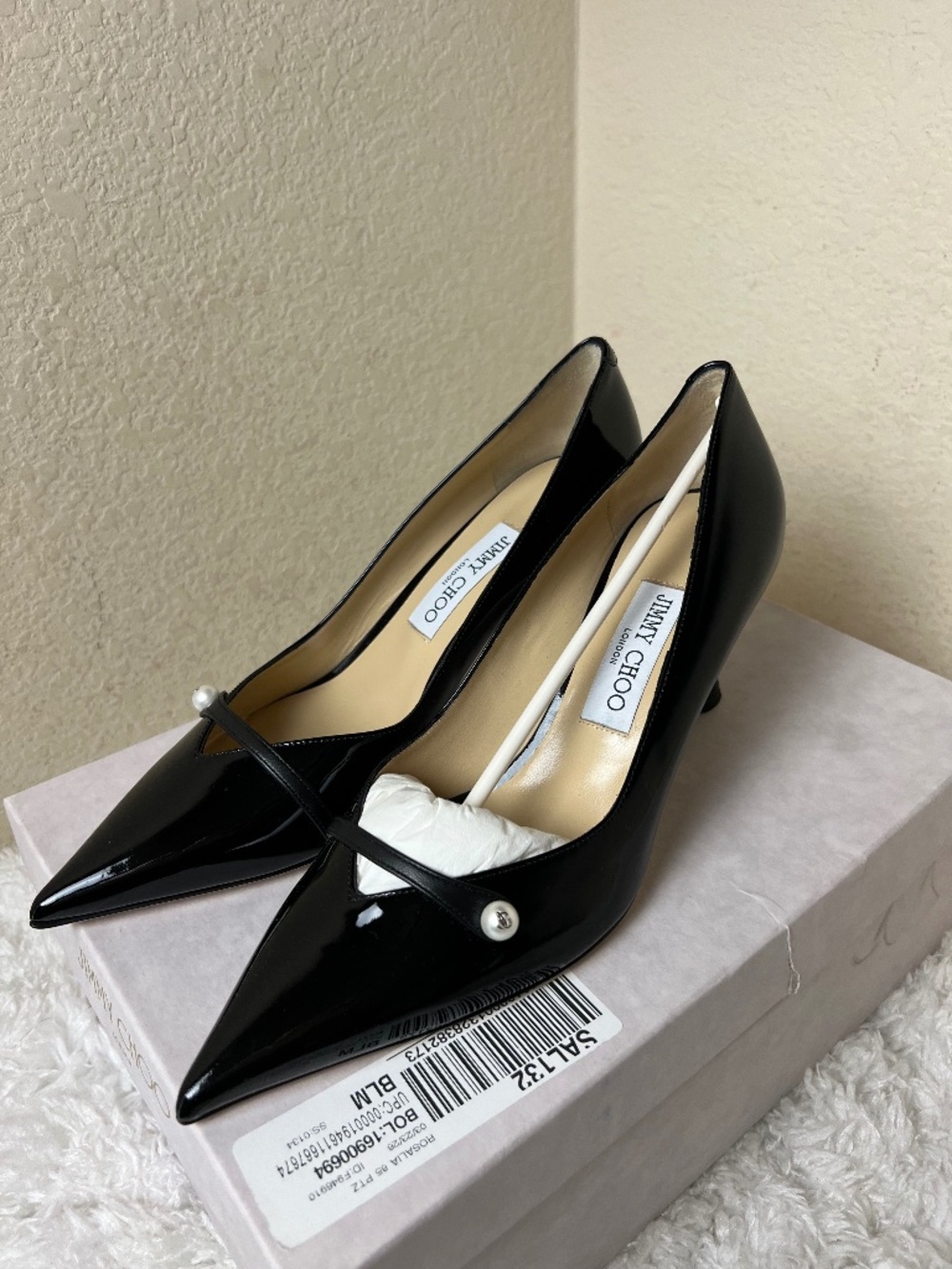 Jimmy Choo Faux Pearl Accents Patent Leather Pumps Women's Size: 9 | IT 39